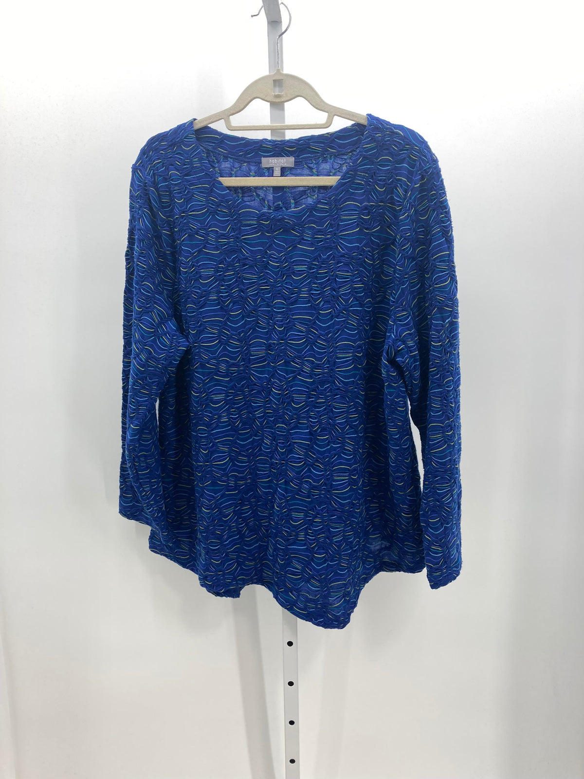 Size Extra Large Misses Long Sleeve Shirt