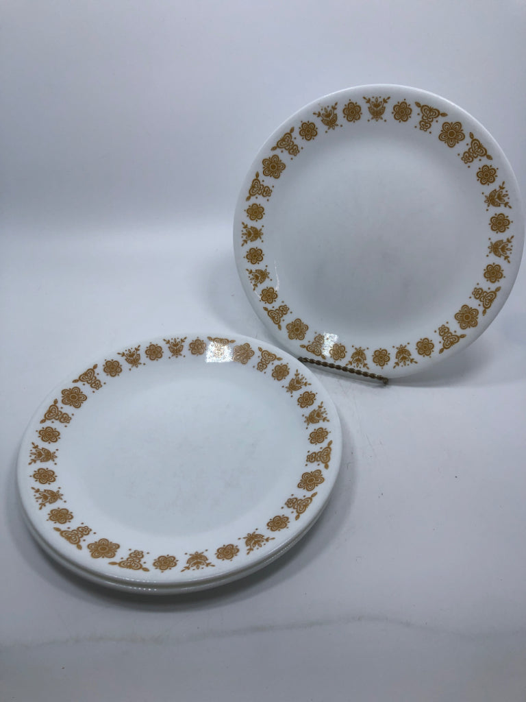 4 BUTTERFLY GOLD PATTERN LUNCH PLATES.