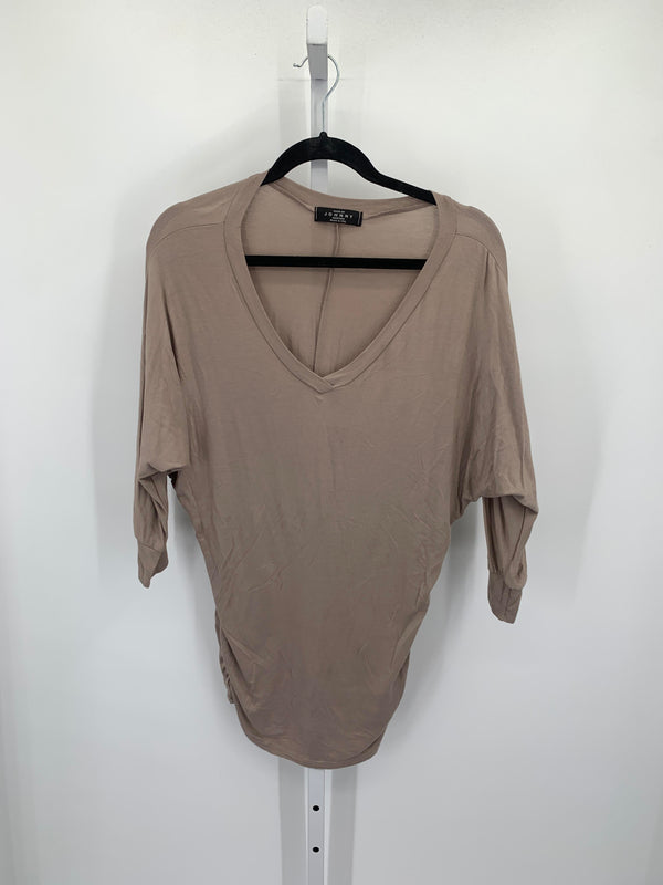 Size Medium Misses 3/4 Sleeve Shirt