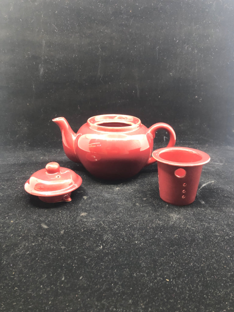 OLD AMSTERDAM MAROON TEAPOT WITH LEAVES INFUSER.