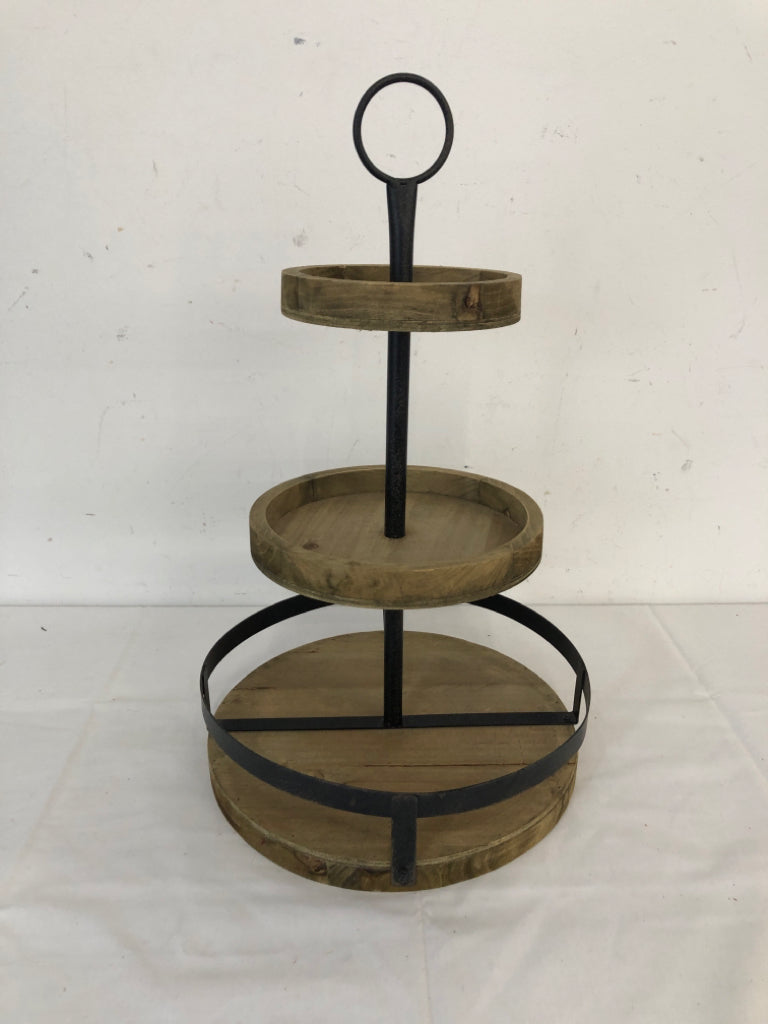 3 TIER WOOD AND BLACK METAL CENTERPIECE.