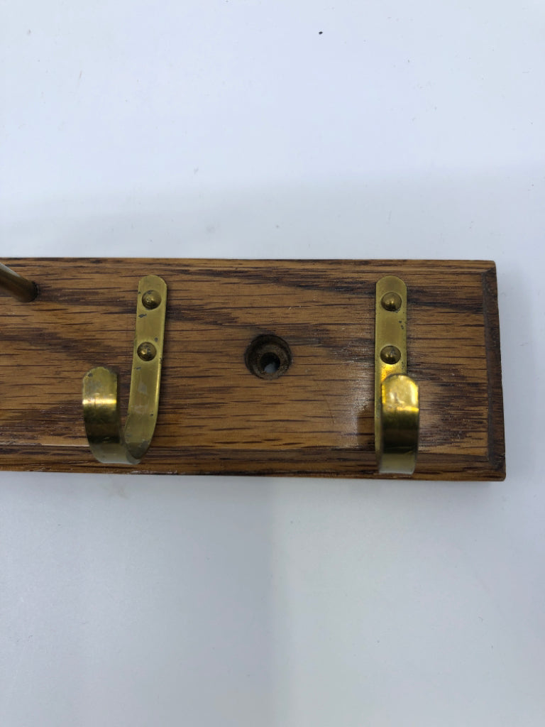 BROOKSTONE WOOD TIE + BELT RACK HOOKS.