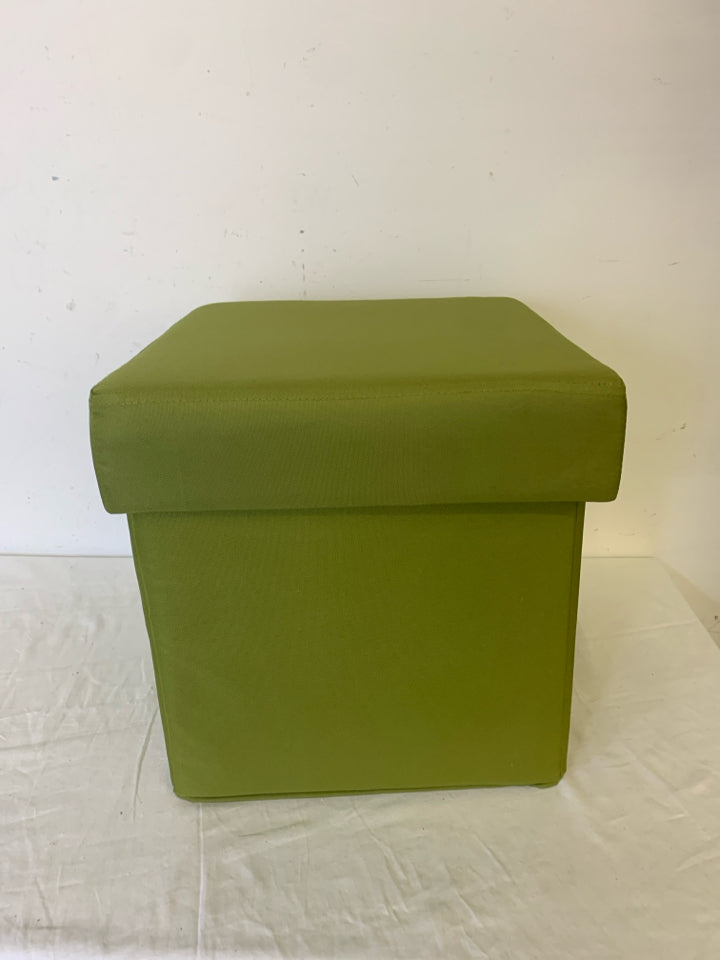 GREEN FOLDABLE FOOT CUBE OTTOMAN W/ TRAY.