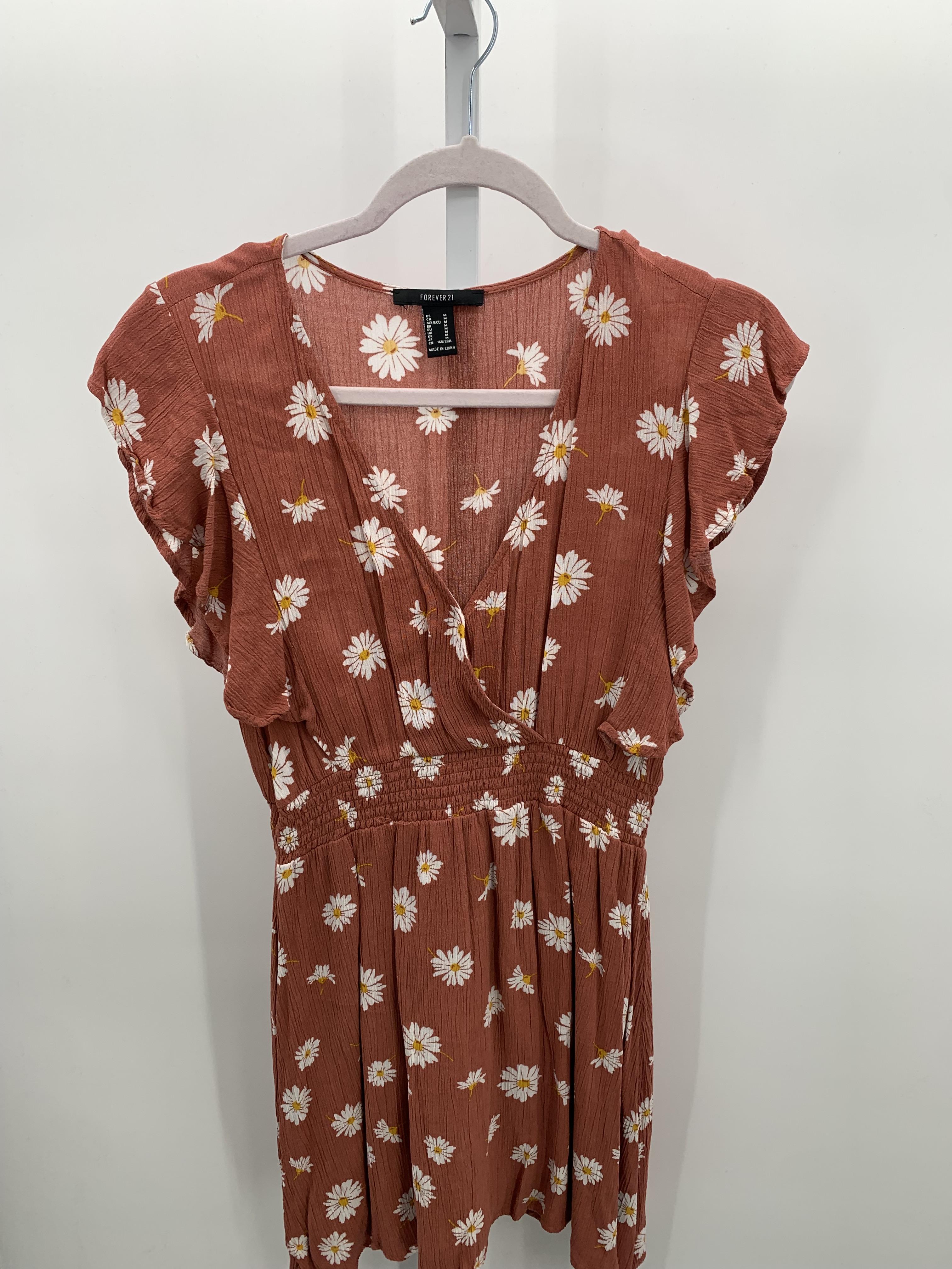 Forever 21 Size Medium Juniors Short Sleeve Dress