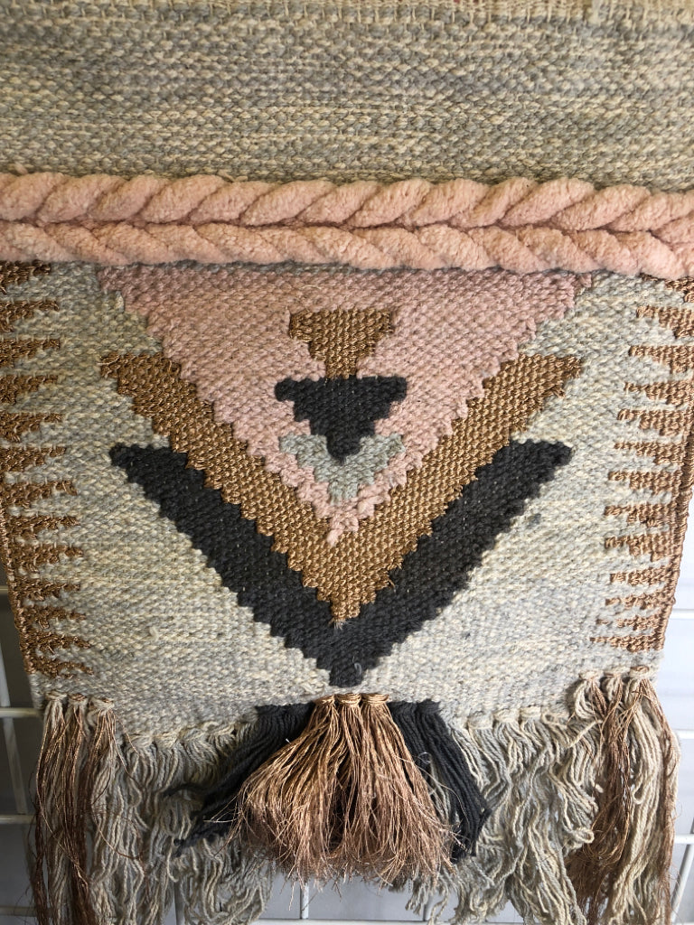 BRAIDED TASSEL WALL DECOR.