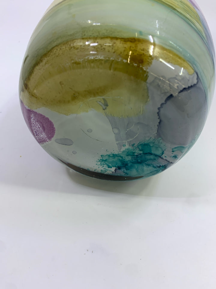 WATERCOLOR STYLE DIPPED VASE.