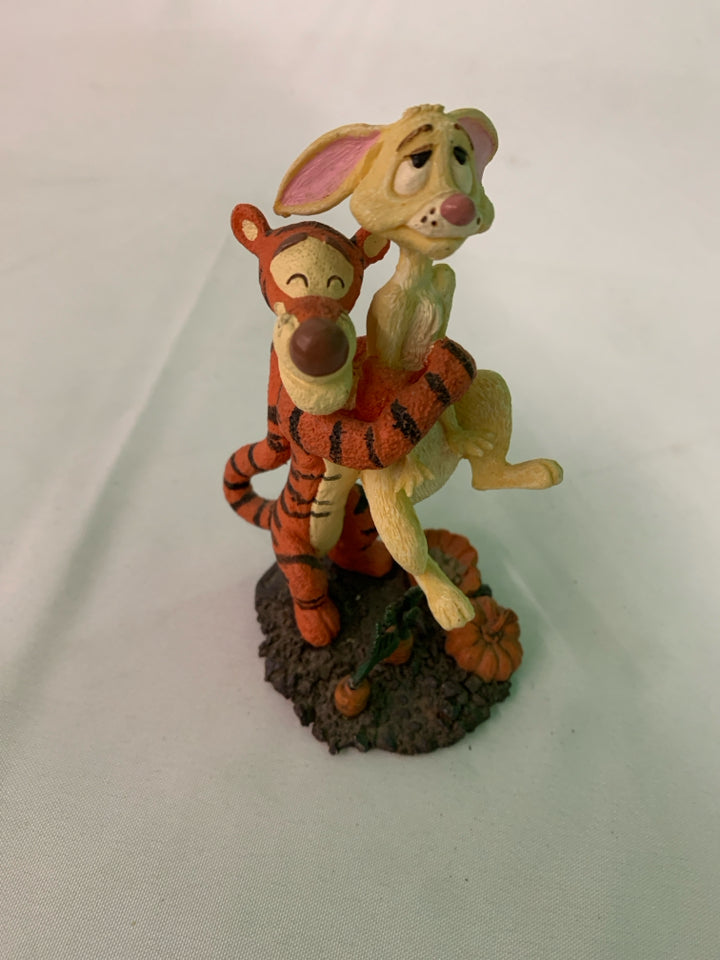 SIMPLY POOH TIGGER AND RABBIT FIGURE.