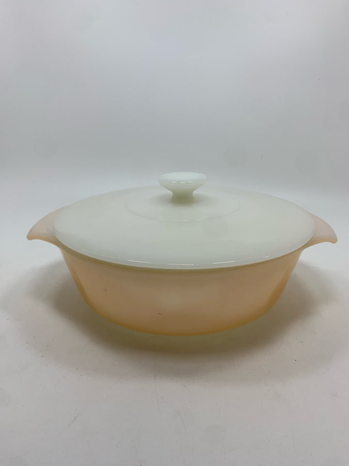 VTG PEACH LUSTER CASSEROLE DISH W/LID.