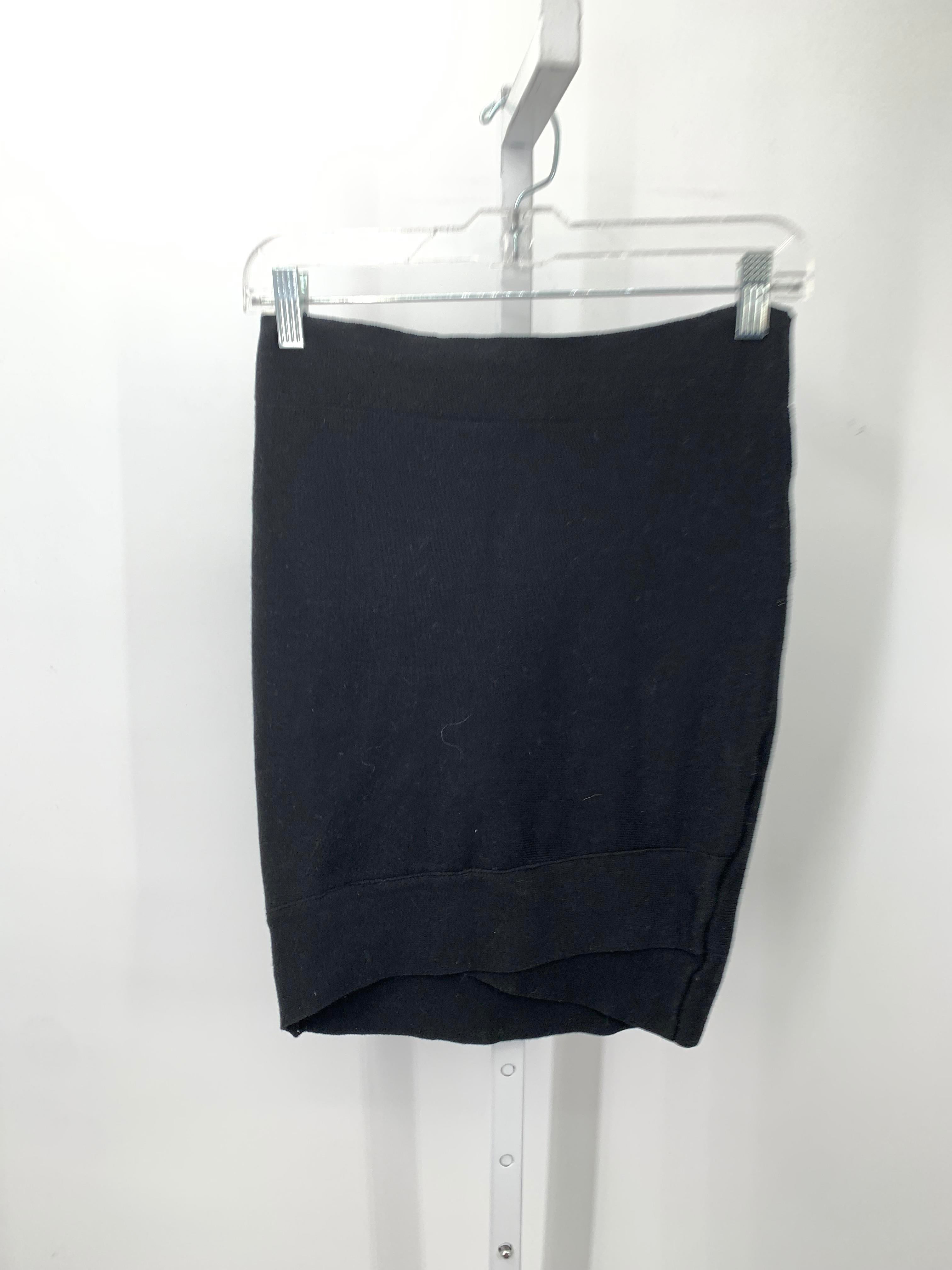Poof Size Large Juniors Skirt
