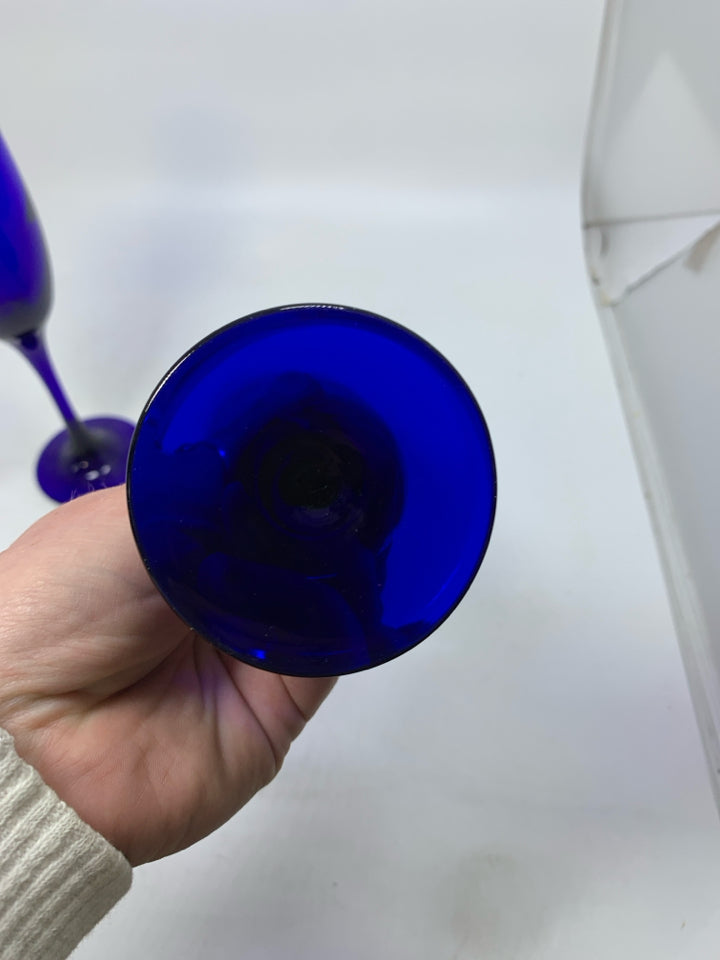 2 COBALT BLUE CHAMPAGNE GLASSES.