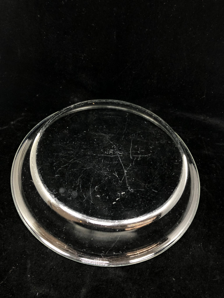PYREX CLEAR GLASS BAKING DISH.