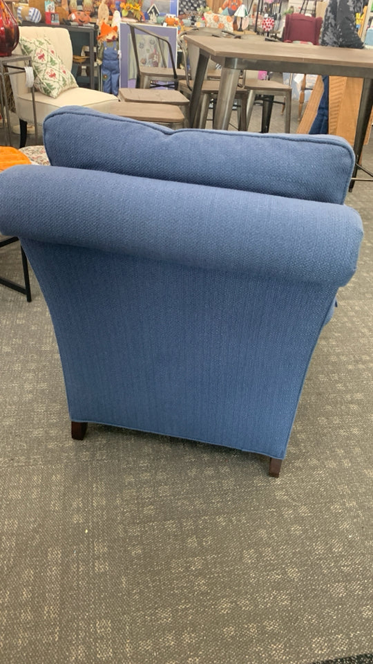 NAVY BLUE ACCENT CHAIR W/ OTTOMAN WHEELS.