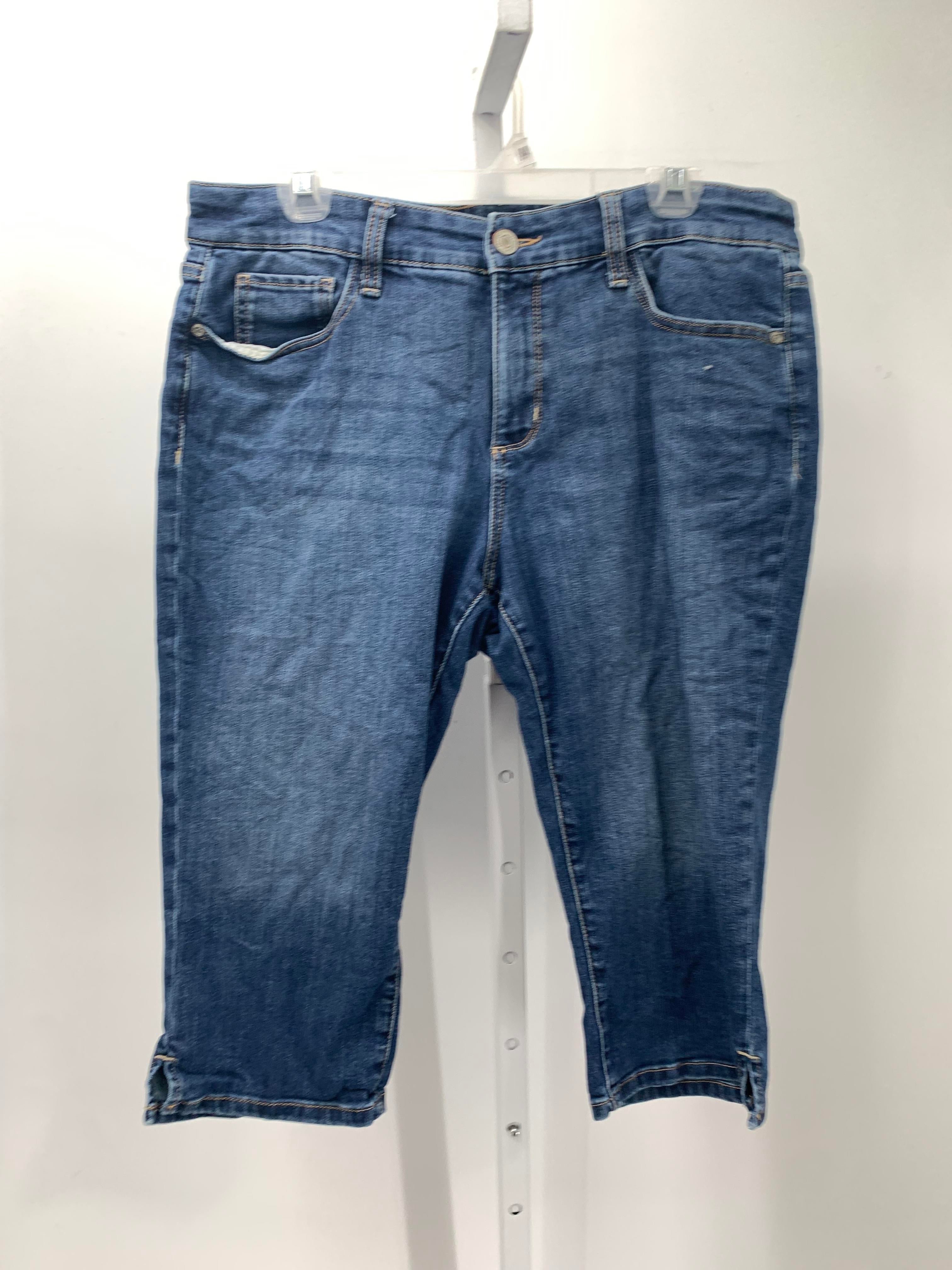 St. Johns Bay Size 14 Petite Petite Capri Pants