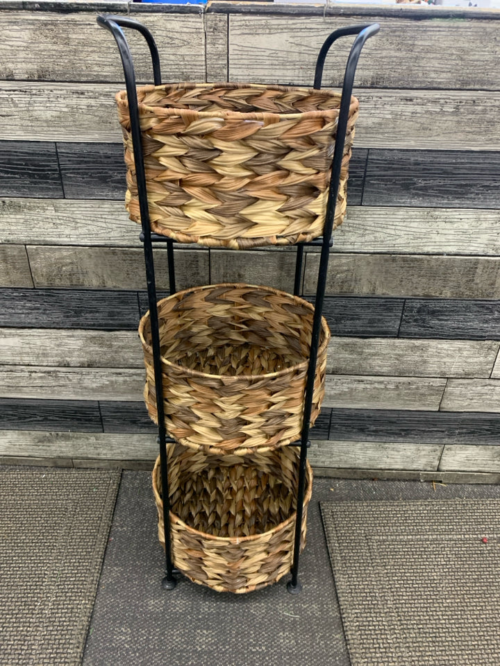 3 TIER WOVEN BASKET STORAGE.