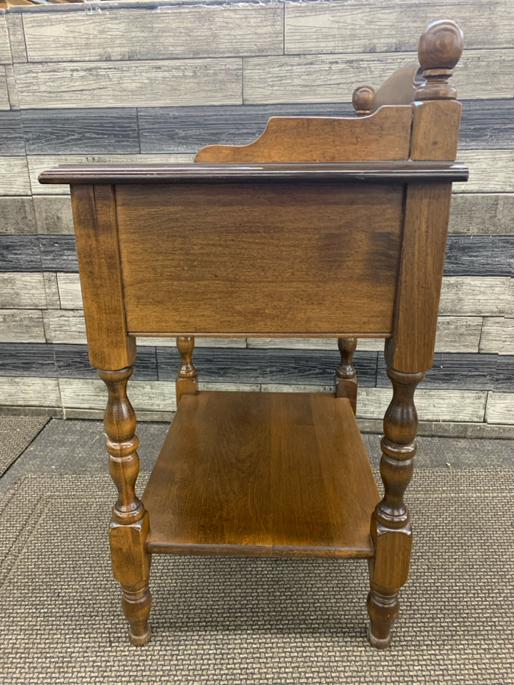 VTG DARK WOOD TWO TIER SIDE TABLE W/ DRAWER HEYWOOD WAKEFIELD .