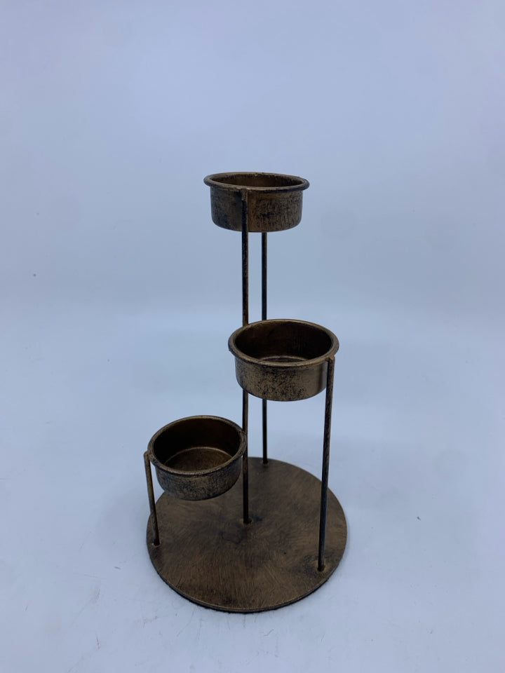 3 SECTION METAL COPPER TEA LIGHT HOLDER.