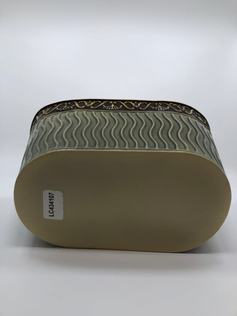 BROWN & GRAY EMBOSSED TIN PLANTER.