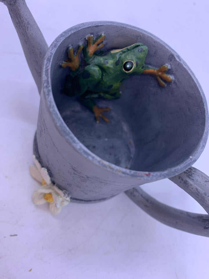 RESIN WATERING CAN W FROG AND LADYBUG.