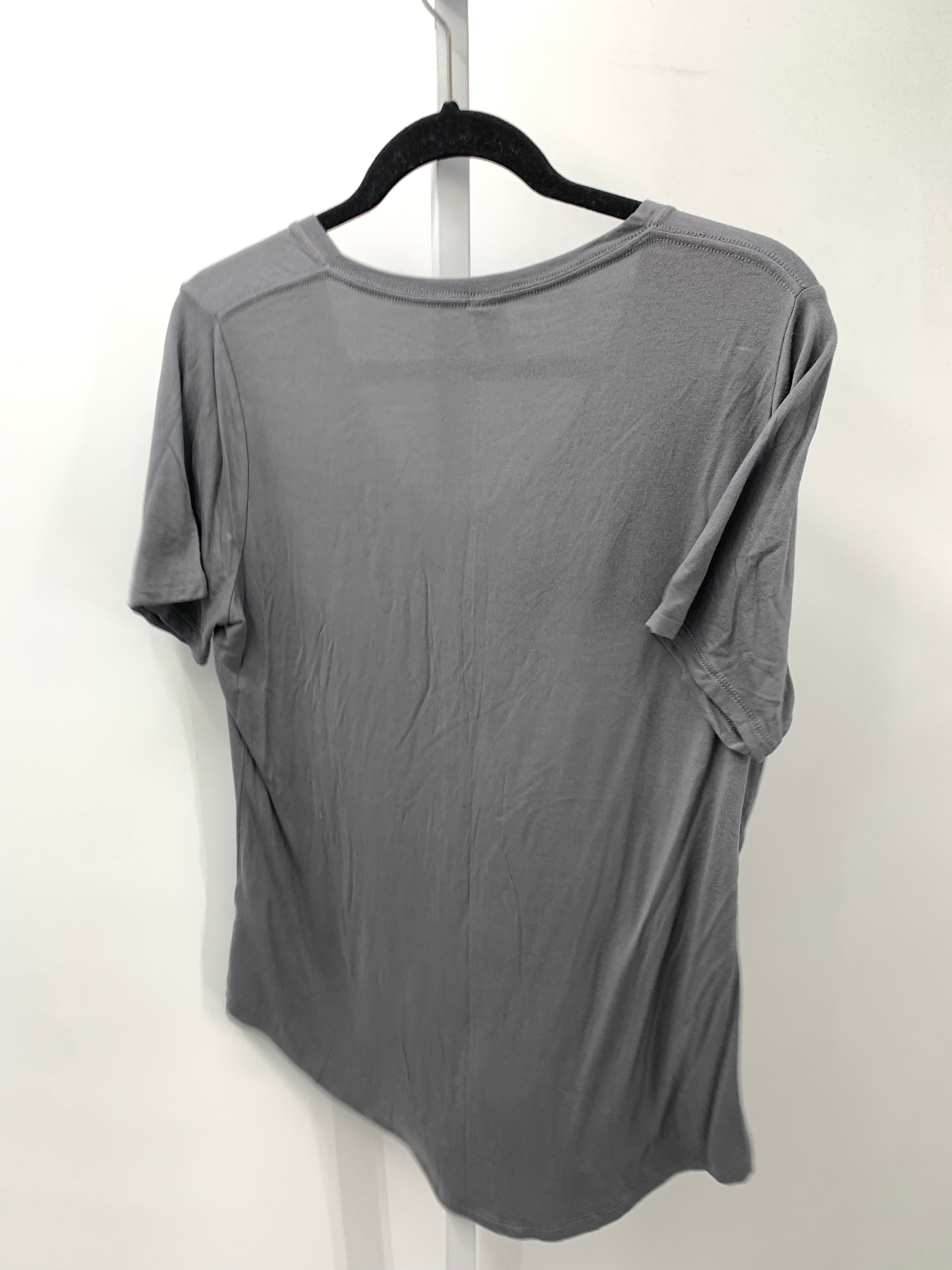 Old Navy Size Medium Misses Short Sleeve Shirt