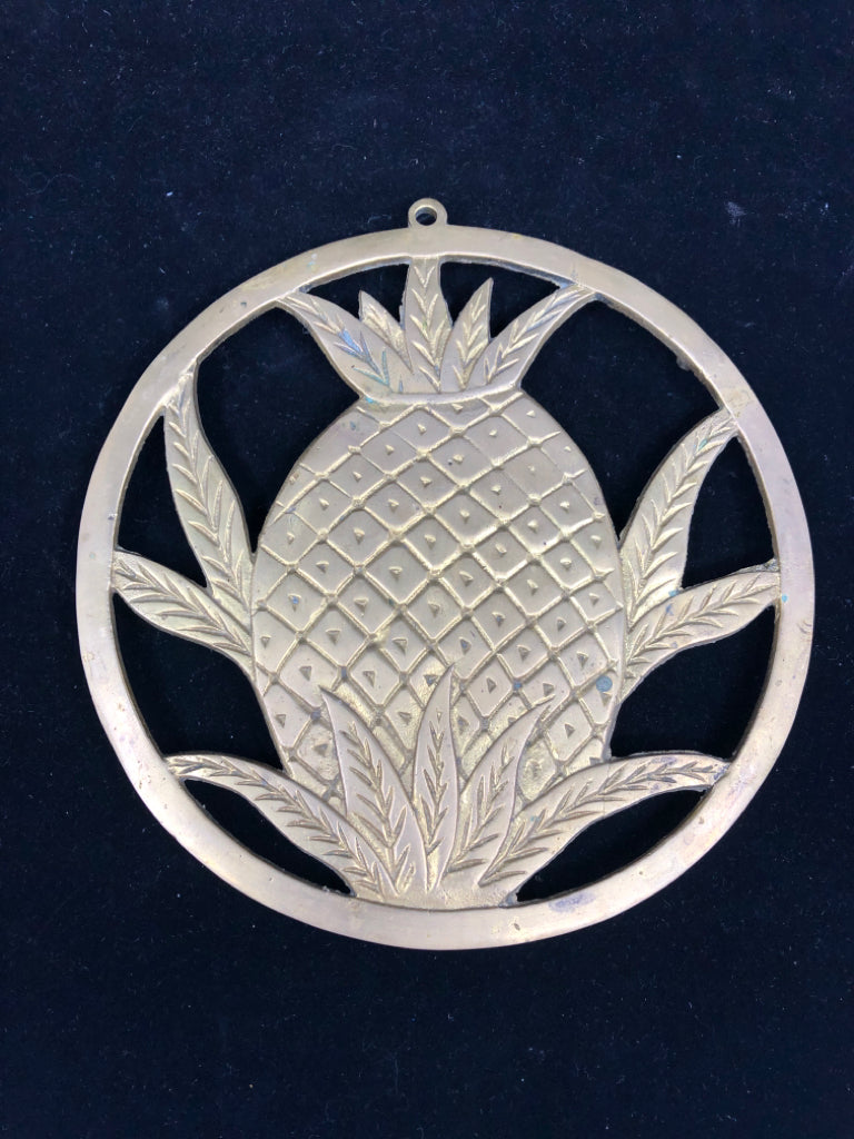 BRASS PINEAPPLE TRIVET.