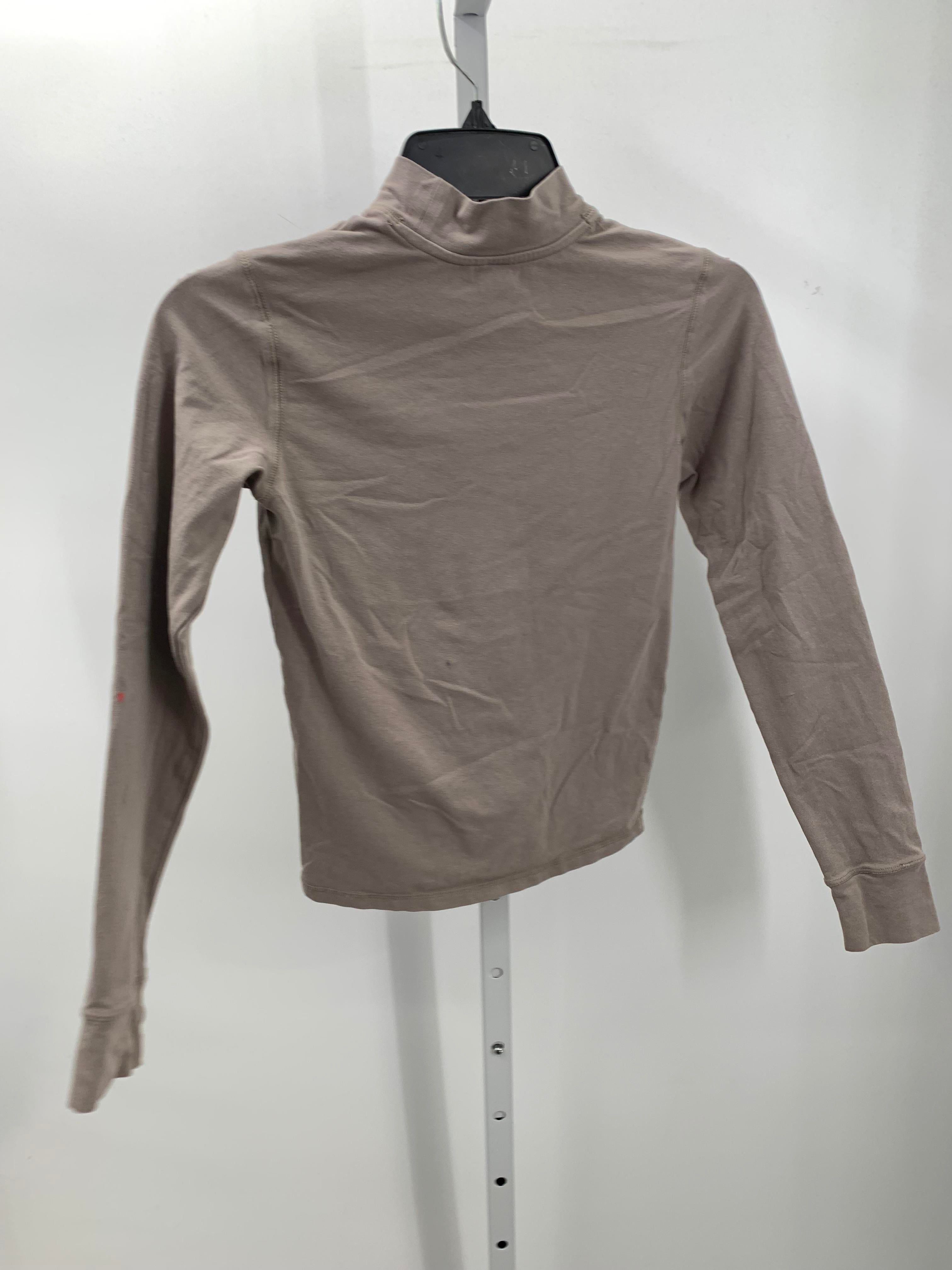 Yogalicious Size Small Misses Long Sleeve Shirt