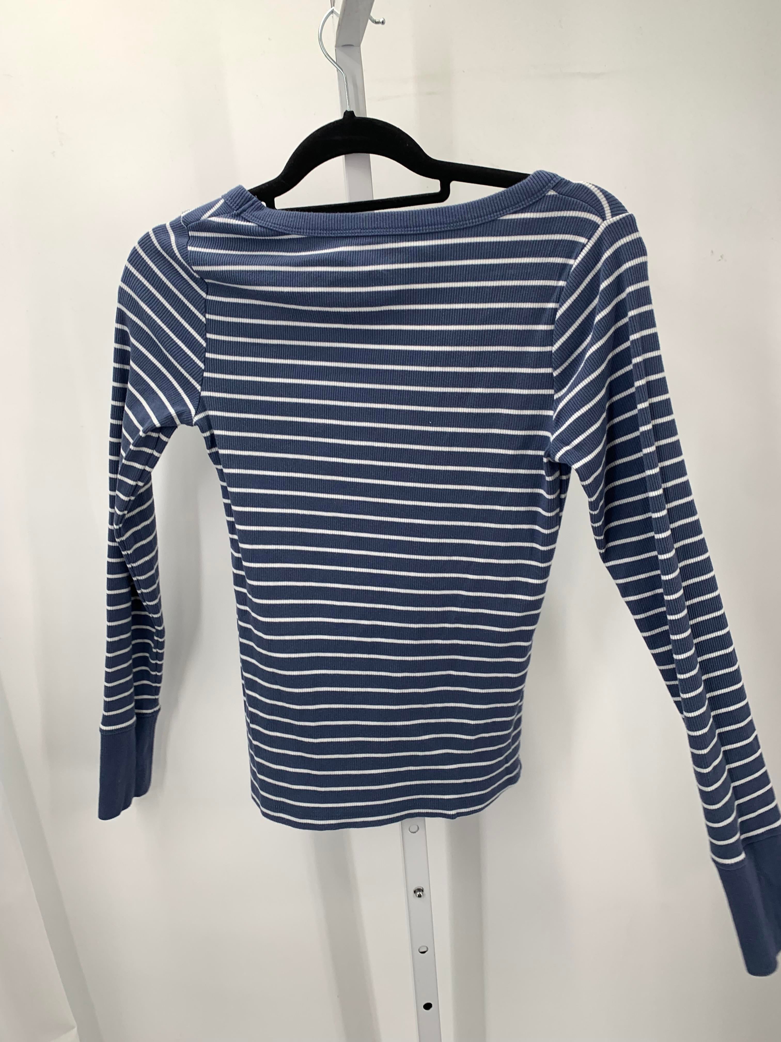 SO Size Medium Juniors Long Sleeve Shirt