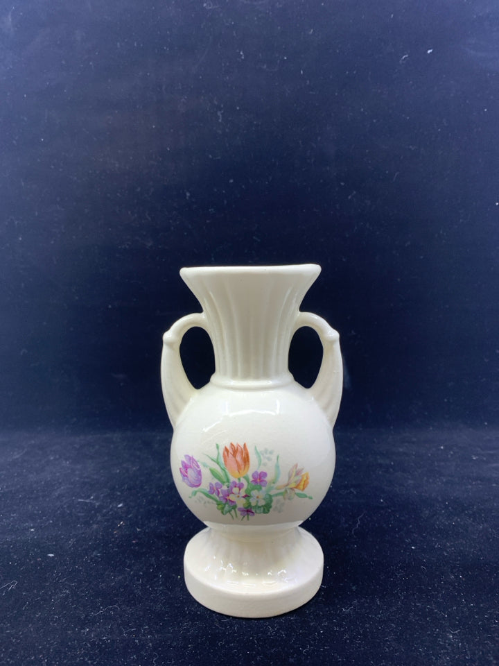 VTG CREAM URN W/FLOWERS.