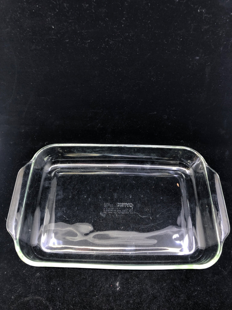 PYREX BAKING DISH.