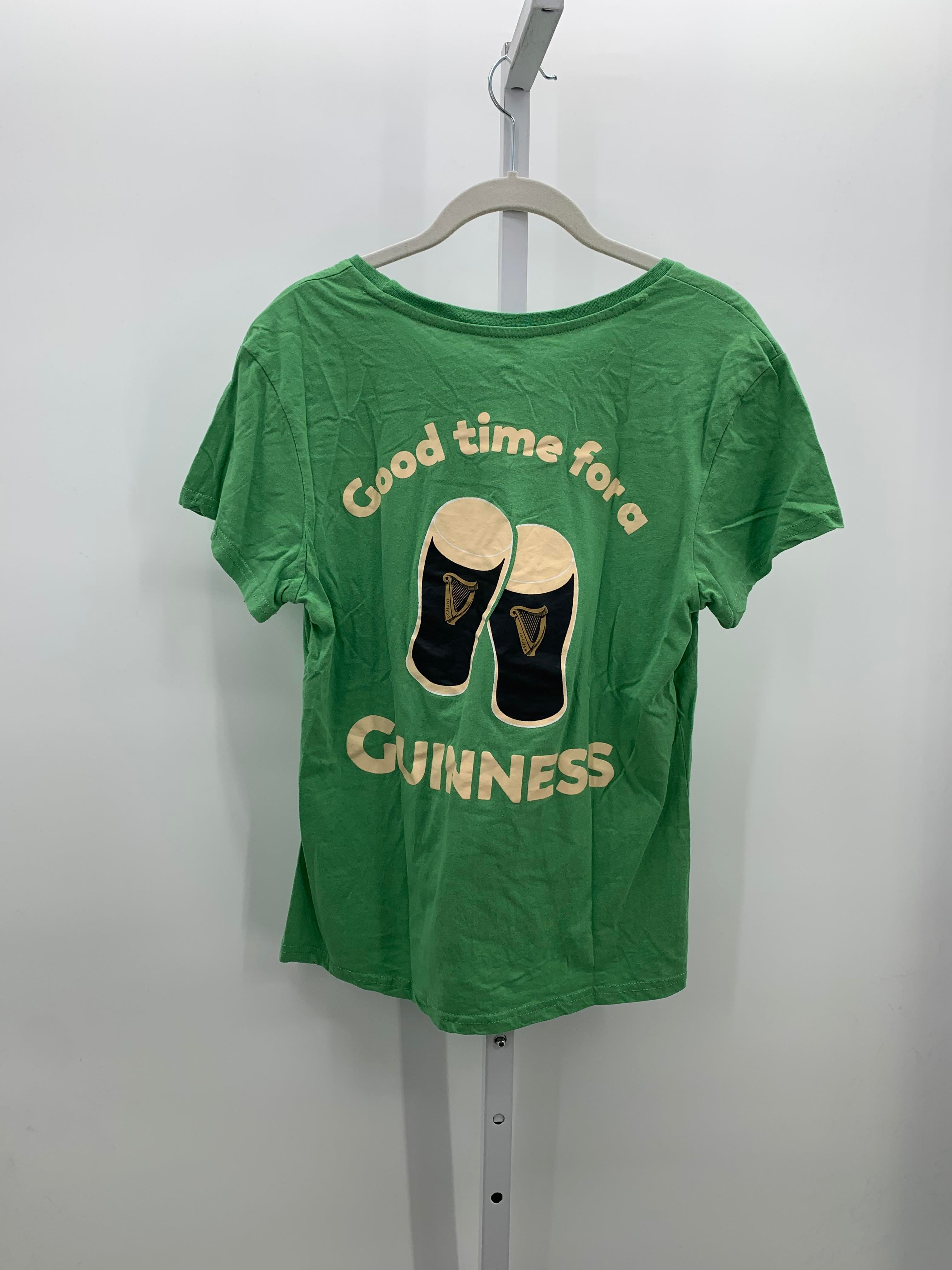 Size Medium Misses Short Sleeve Shirt