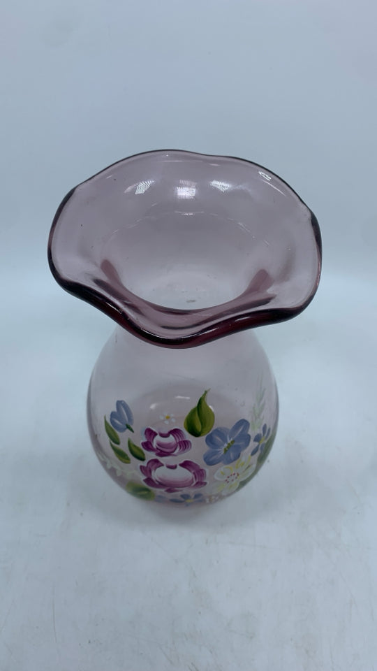 HAND-PAINTED PINK BLOWN GLASS VASE.