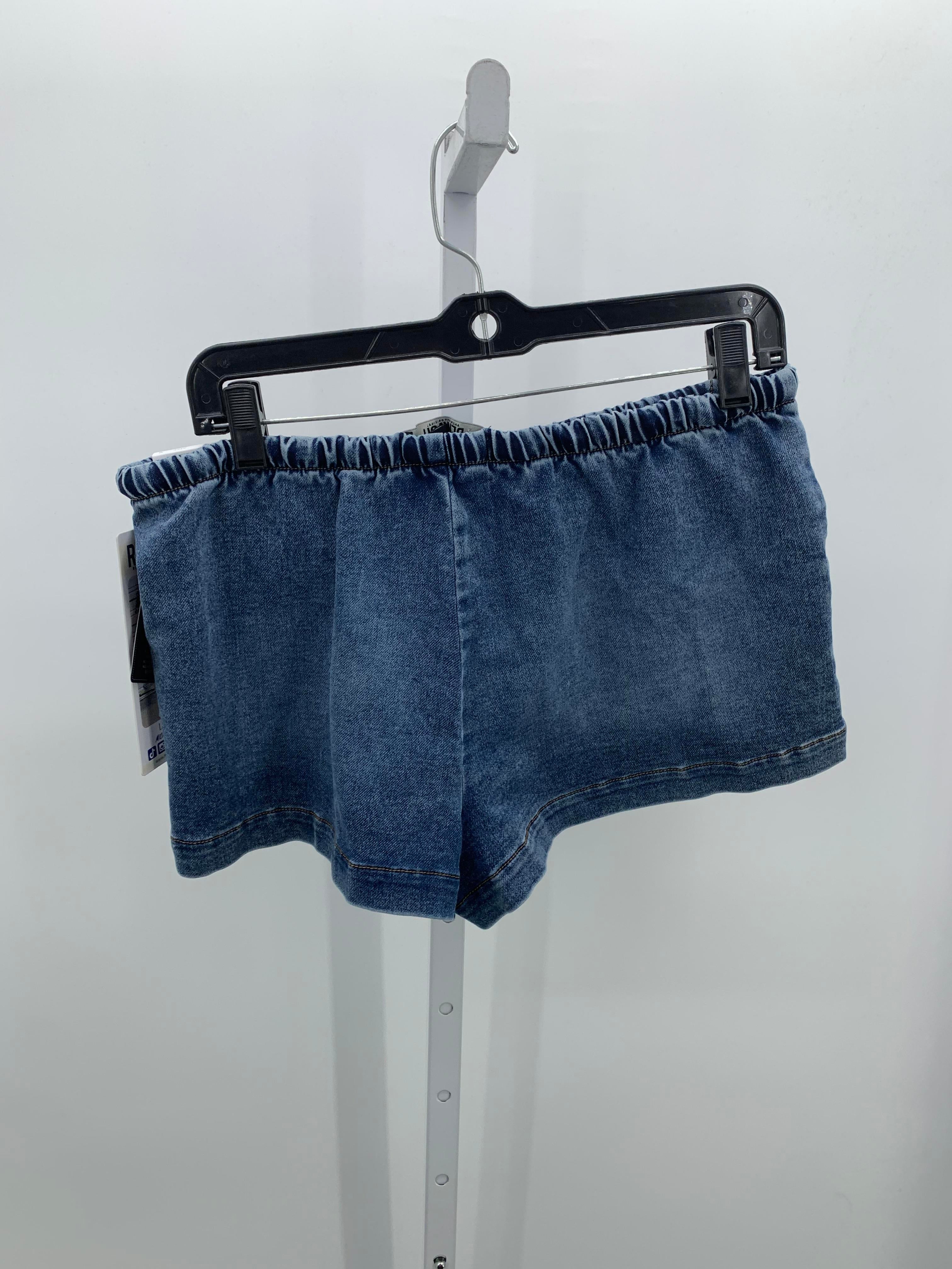 Size Medium Juniors Shorts