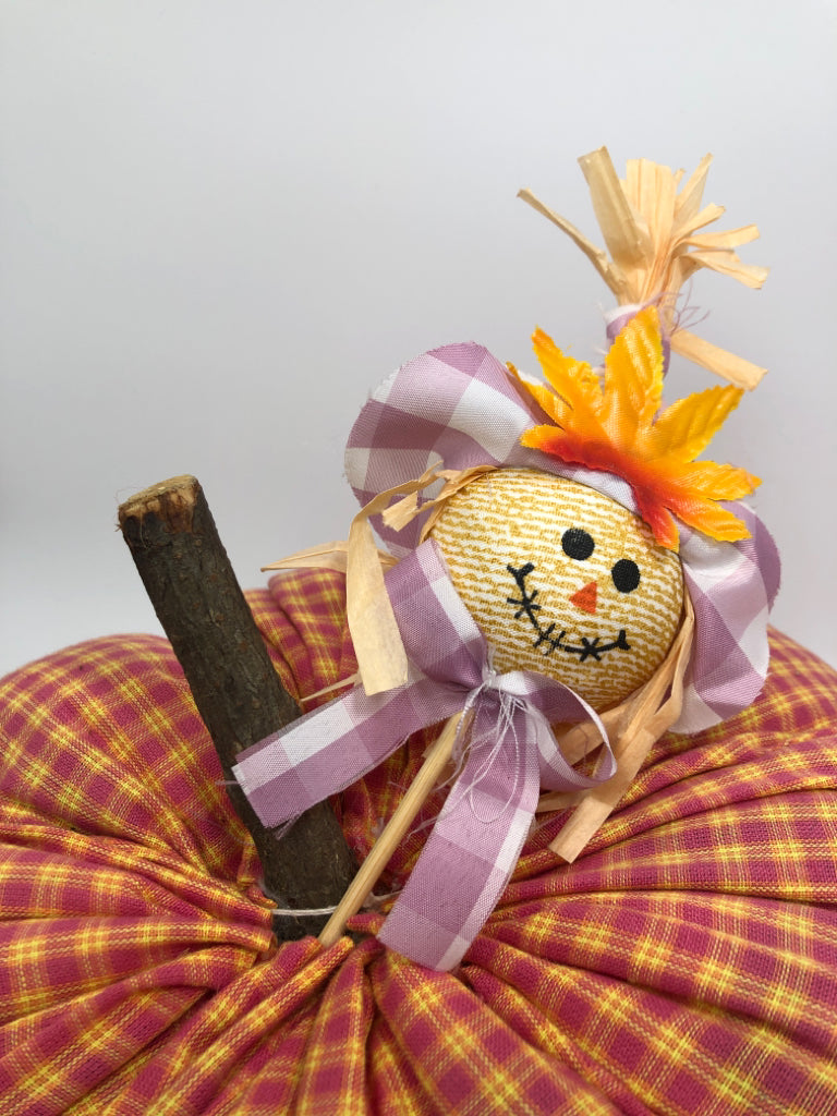 PINK PLAID FABRIC PUMPKIN DECOR W/SCARECROW FACE.