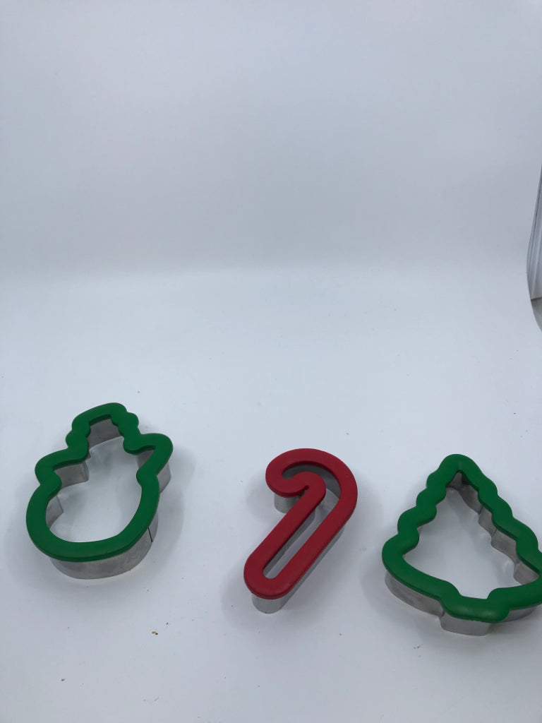 BAG OF COOKIE CUTTERS.