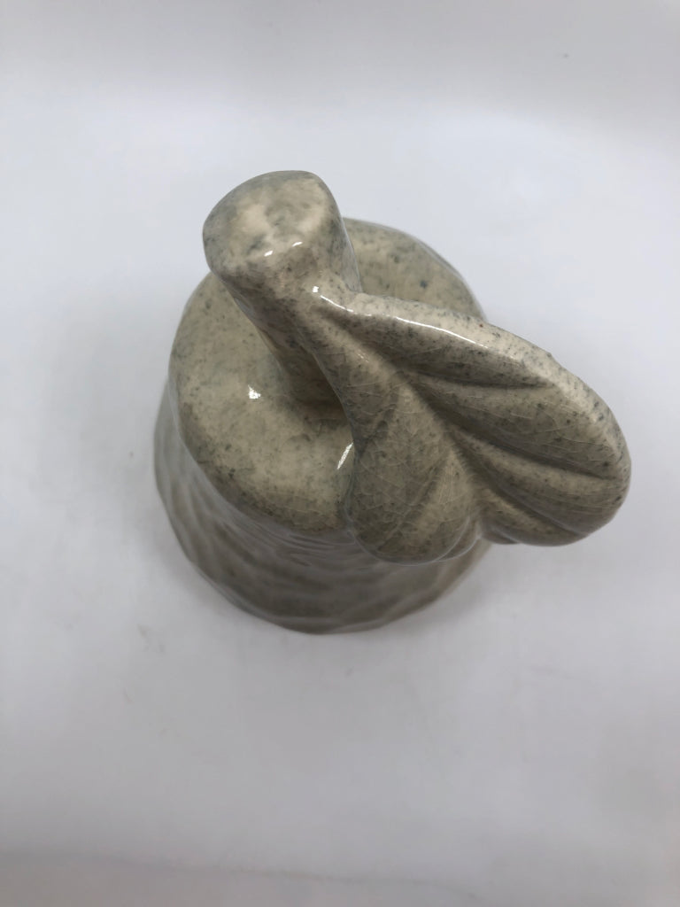 CERAMIC PEAR DECOR.