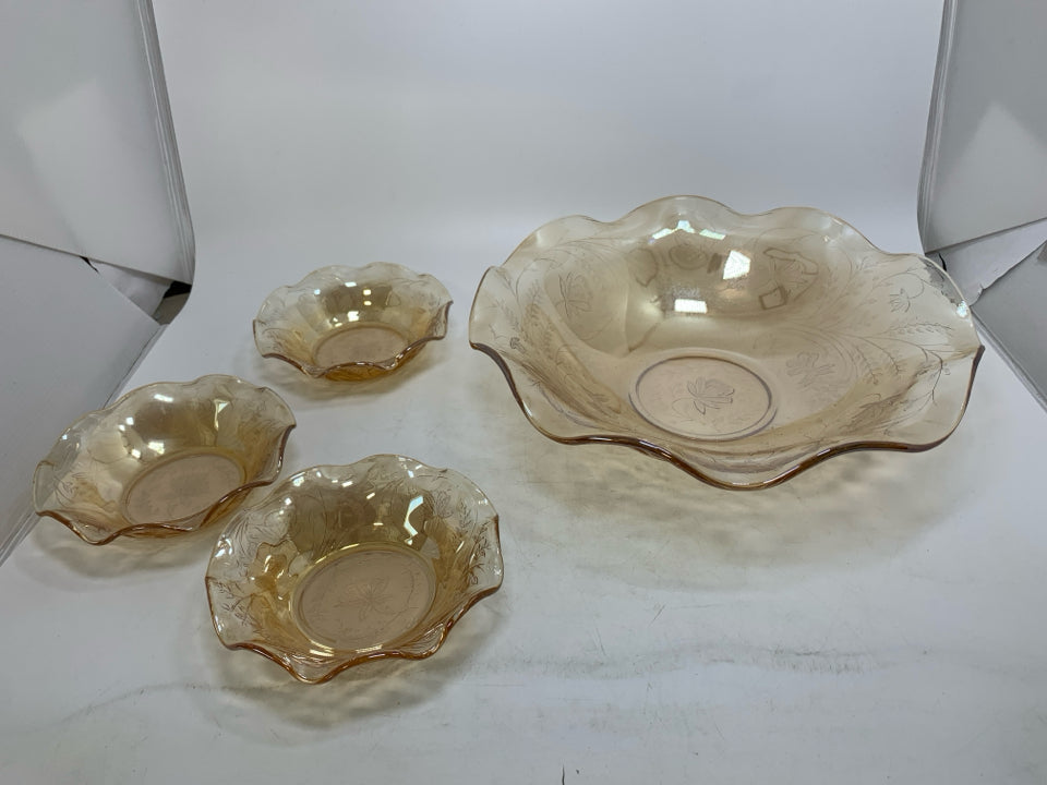 4 PC VTG JEANETTE PRESS CARVEL GLASS SERVING BOWL W/ 3 SMALL BOWLS RUFFLED EDGE.