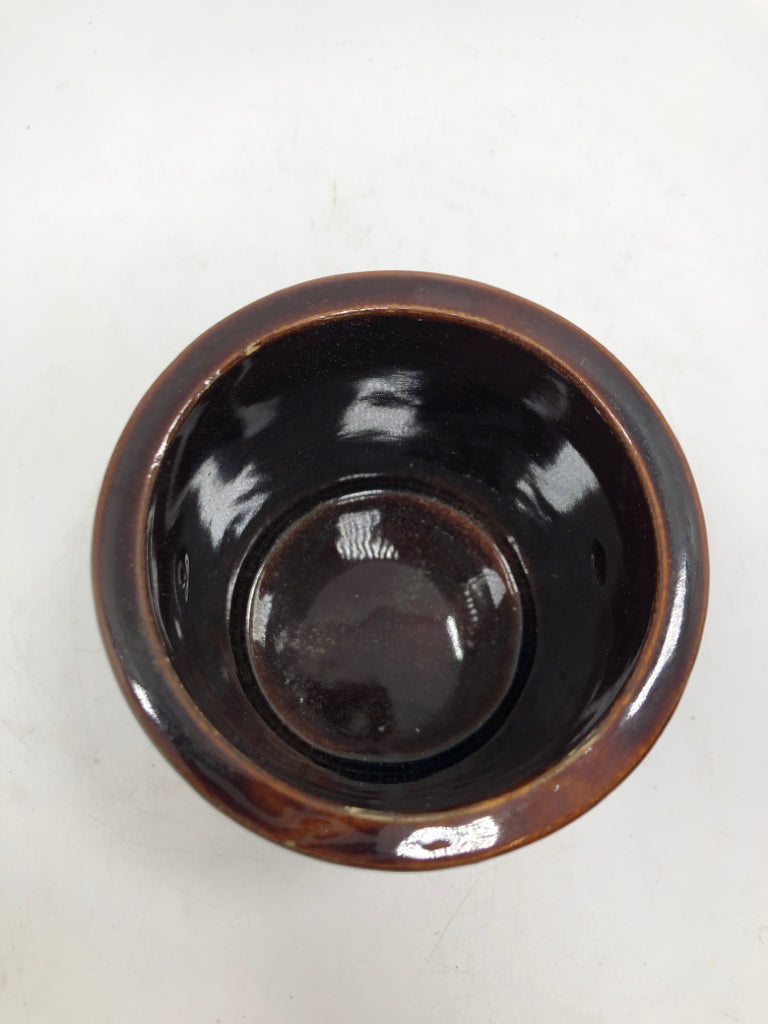SM BROWN GLAZED CROCK.