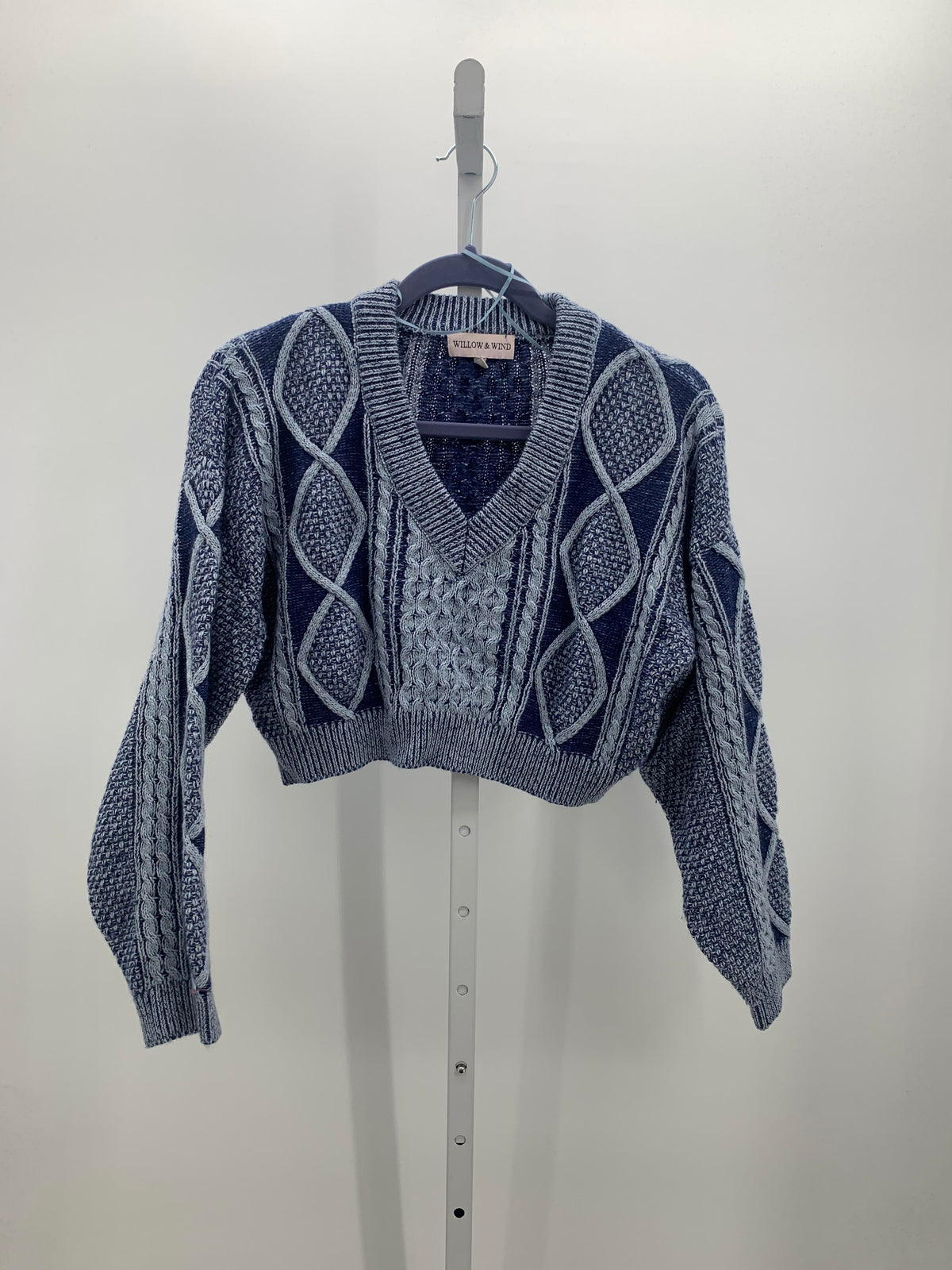Size Medium Juniors Long Sleeve Sweater