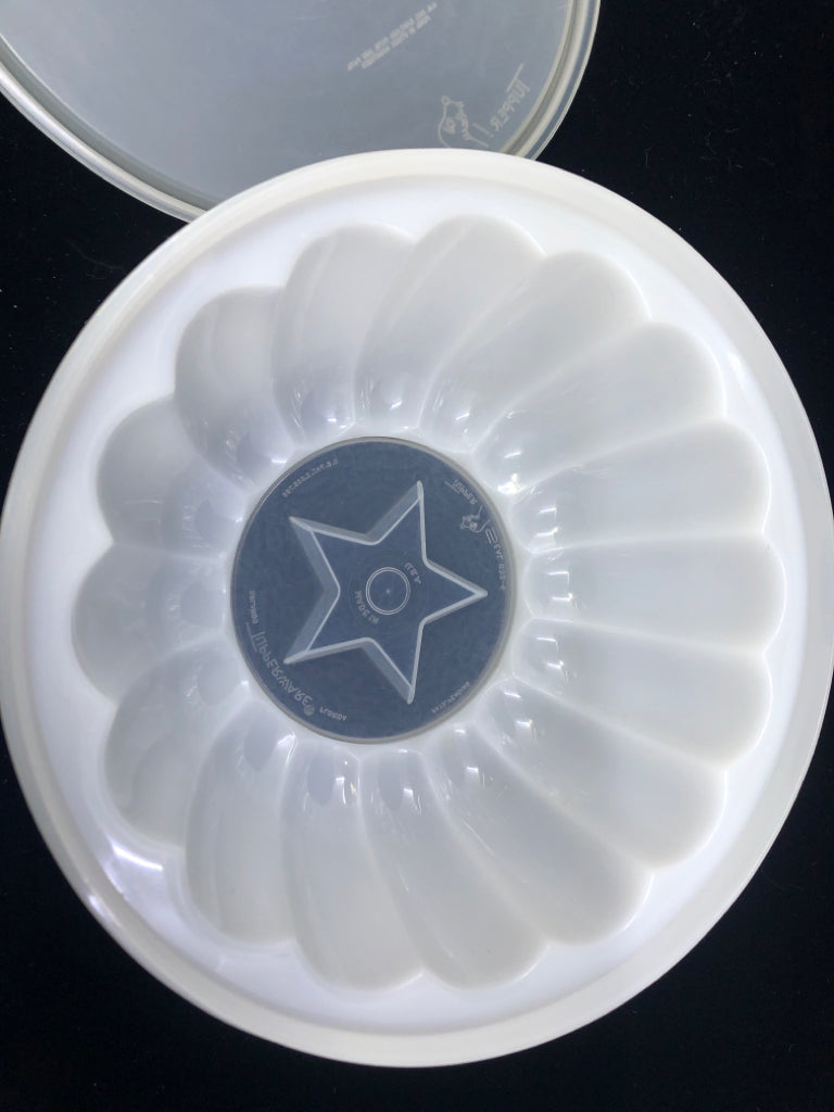 CLEAR TUPPERWARE JELLO MOLD.