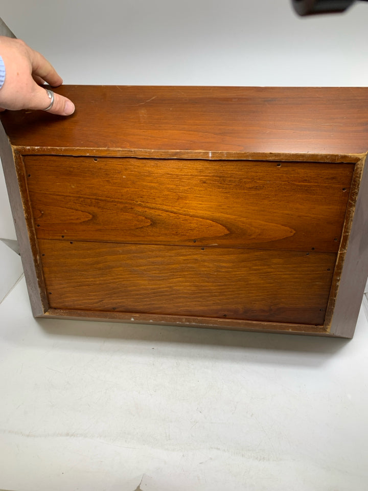 LARGE DIVIDED WOOD TRAY W/ HANDLE.
