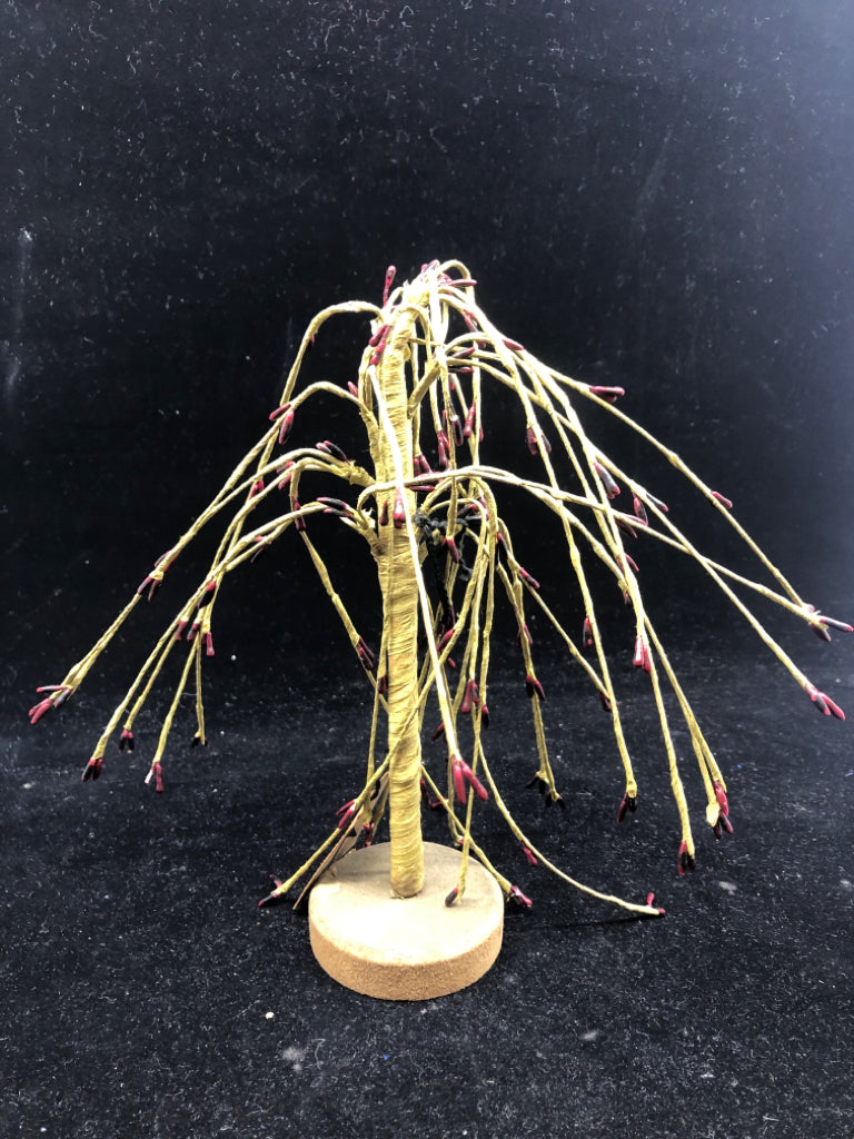 PRIMITIVE DECORATIVE WILLOW TREE.