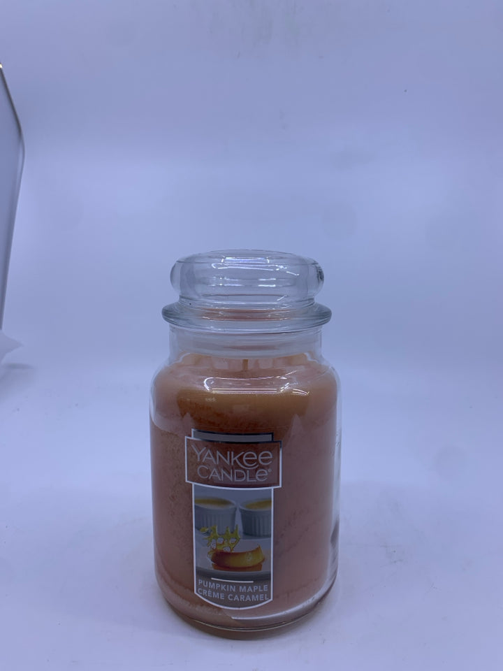 YANKEE CANDLE PUMPKIN MAPLE CREME CARMEL CANDLE.