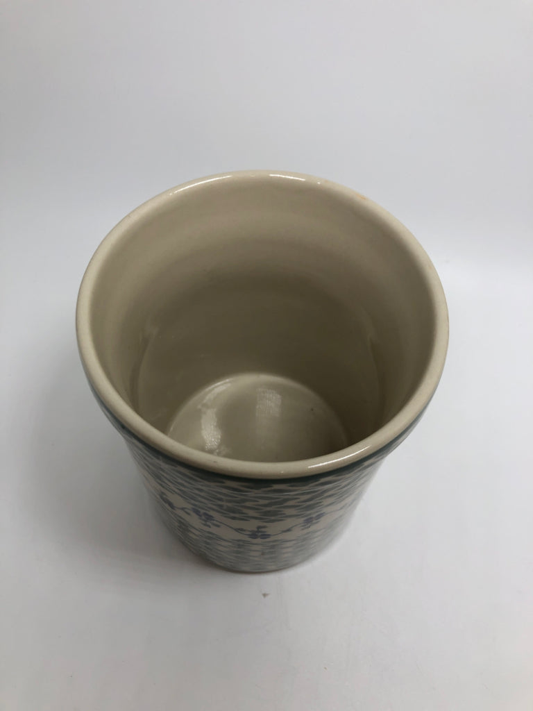 GREEN & BLUE FLORAL POLISH POTTERY UTENSIL HOLDER.