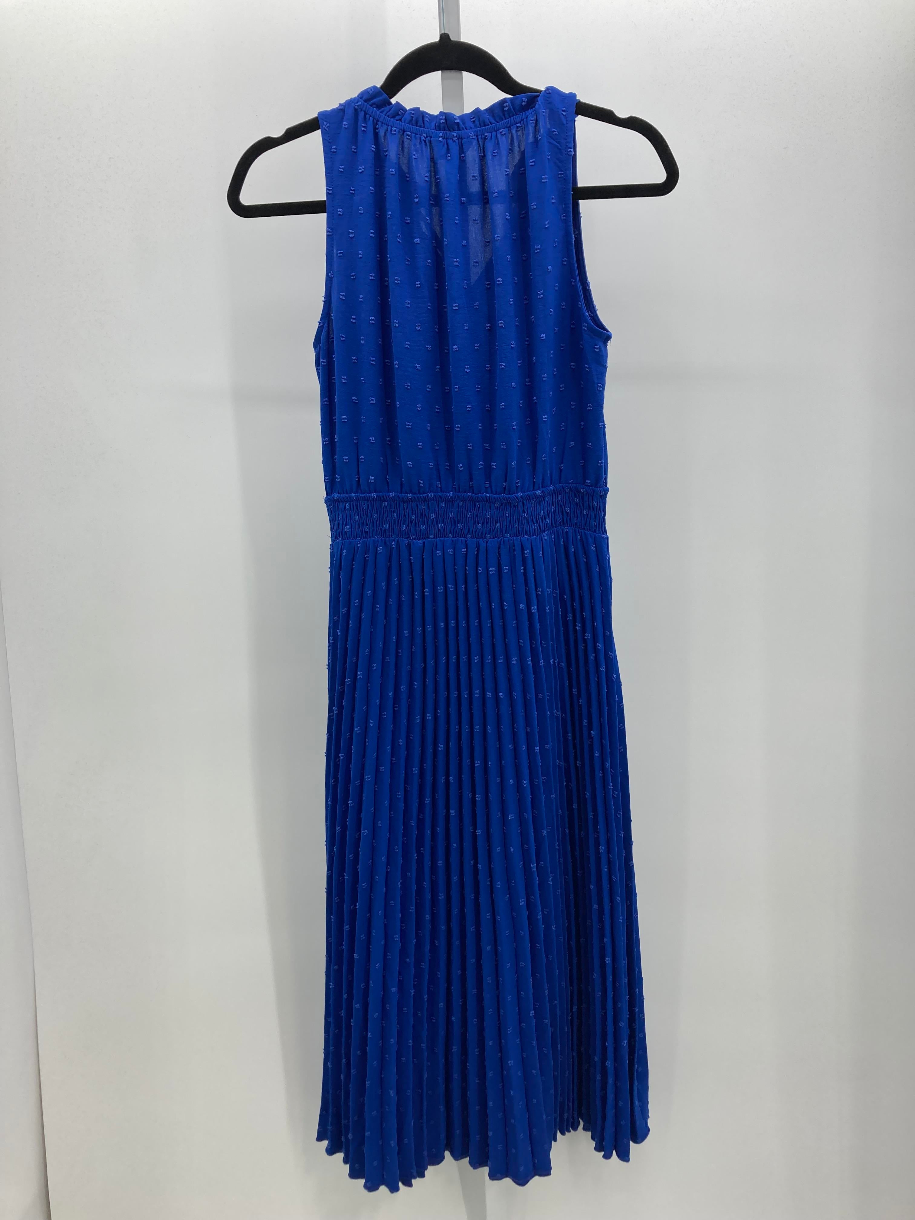 Size Small Juniors Sleeveless Dress