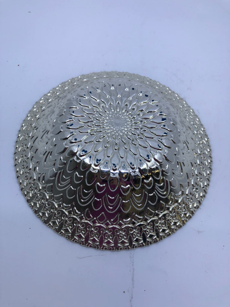 SMALL BLUE W SILVER ACCENTS CANDY DISH.