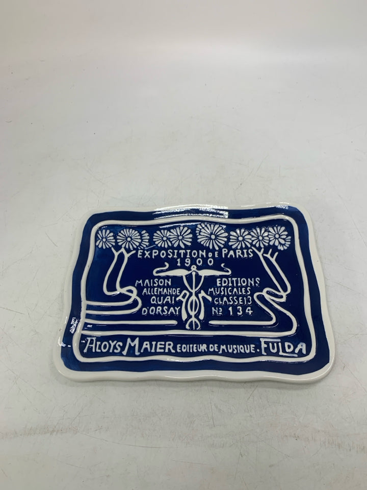 EXPOSITION PARIS EMBOSSED CERAMIC TRAY.