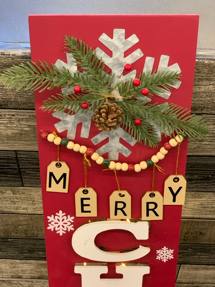 MERRY CHRISTMAS LIGHT UP SIGN.