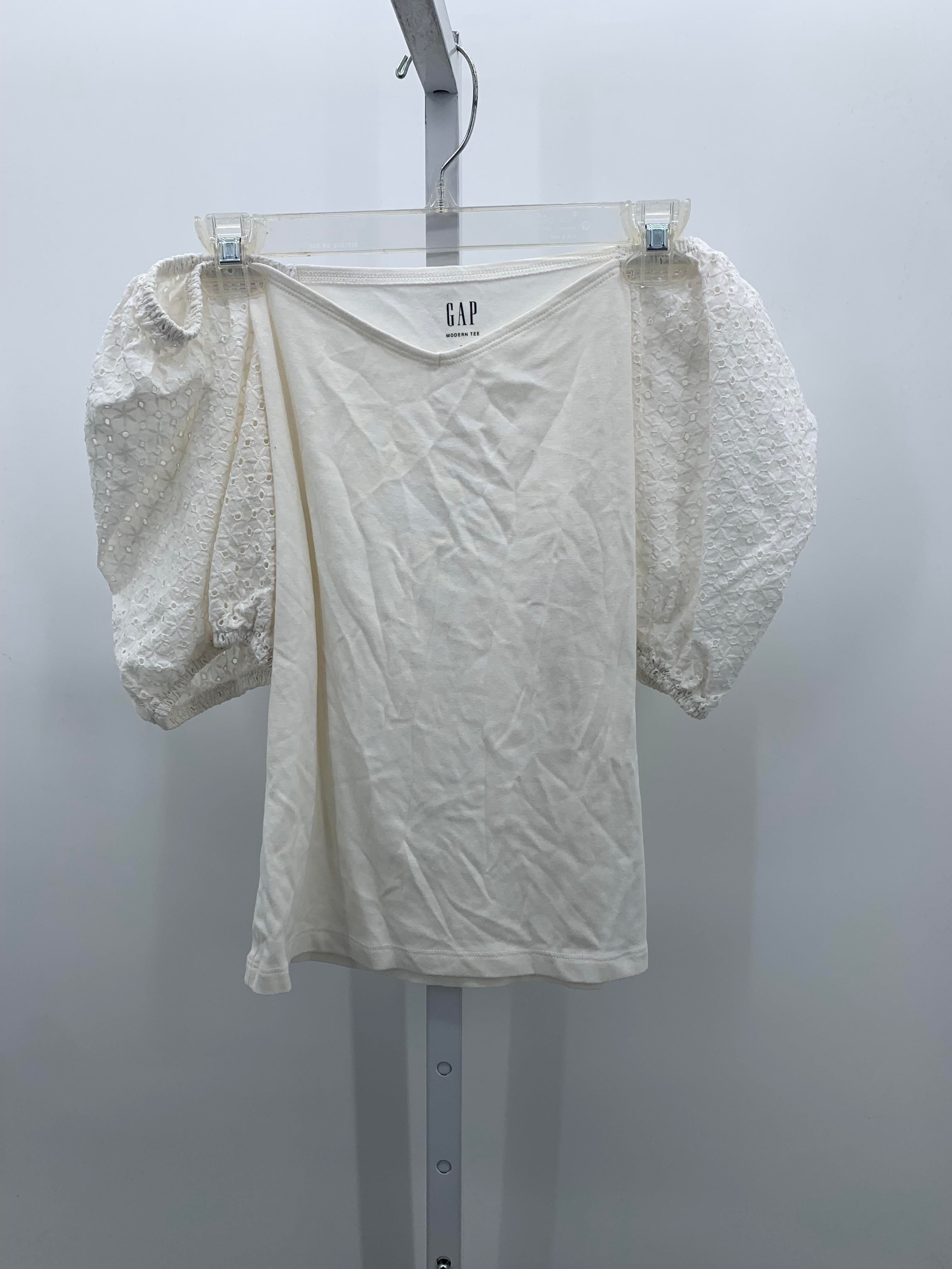 Gap Size Medium Misses Short Sleeve Shirt