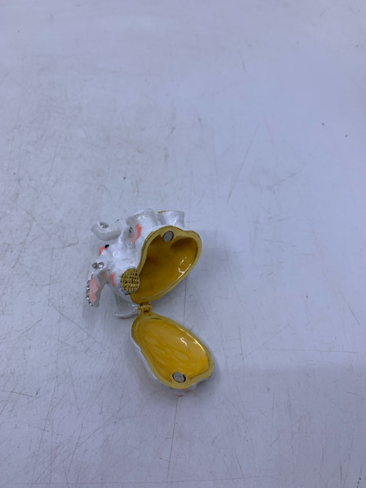 WHITE SITTING ELEPHANT JEWELED.