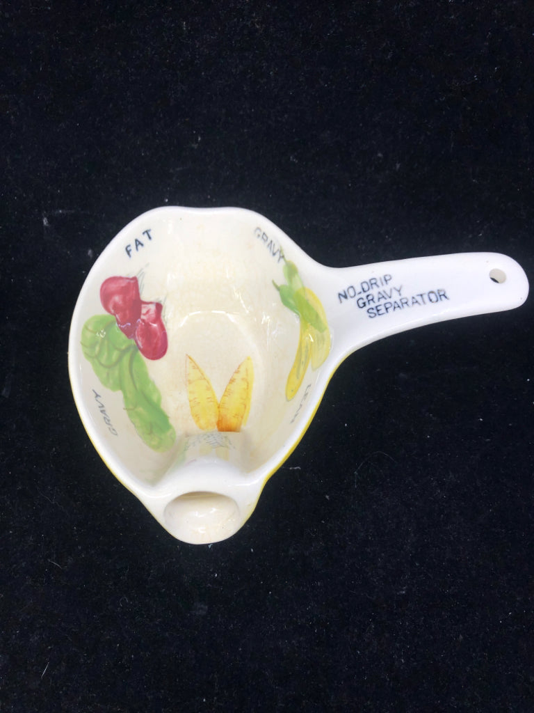 VTG LEMON SHAPED CERAMIC GRAVY SEPARATOR NO DRIP PAINTED FRUIT.