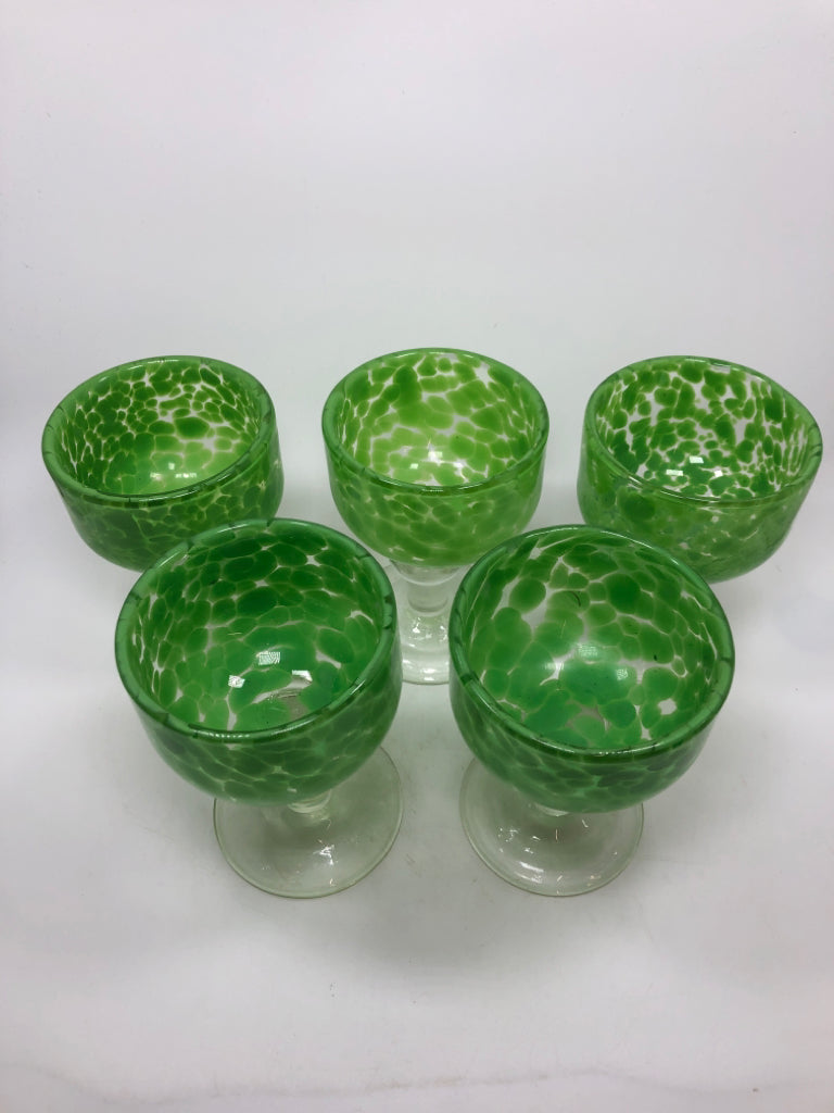 5 SPECKLED GREEN GLASS GOBLETS.